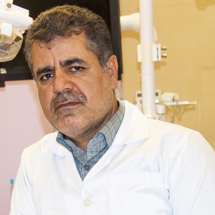 جراج دندانپزشکدکتر احمد هاشم پور
